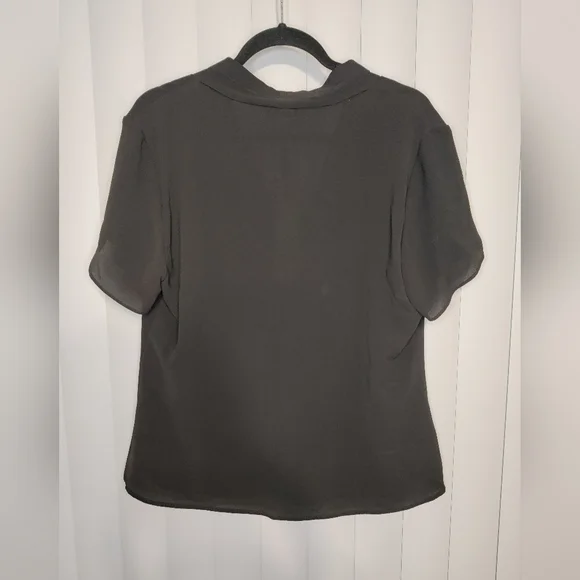 NWT Calvin Klein Black V neck blouse size XL - Picture 2 of 3